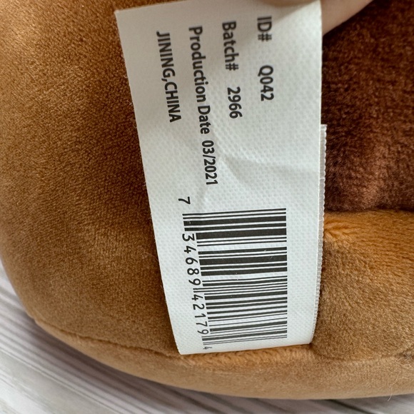 Chip the beaver Squishmallow with glasses Rare! 8 inch - Picture 5 of 6